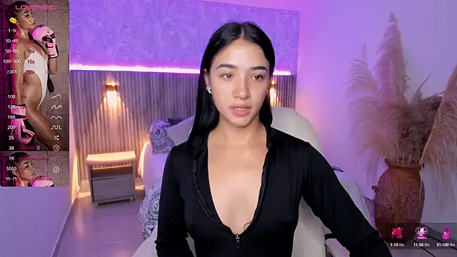 Snapshot of Antonella_Grayy chatting on 4, 2, 2025 Antonella Grayy online show from 4, 2, 2025