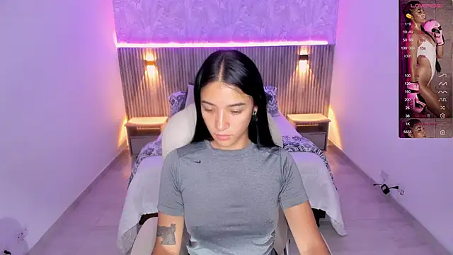 Snapshot of Antonella_Grayy chatting on 10, 2, 2025 Antonella Grayy online show from 10, 2, 2025