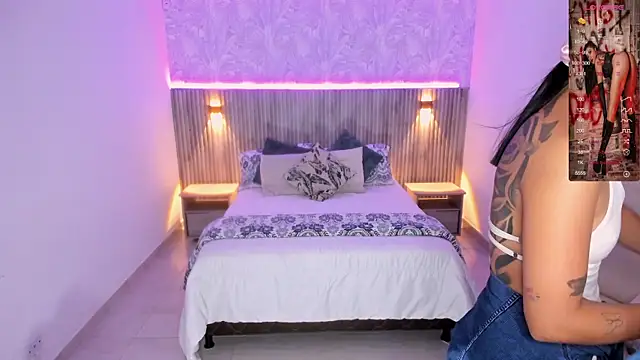 Snapshot of Antonella_Grayy chatting on 17, 2, 2025 Antonella Grayy online show from 17, 2, 2025