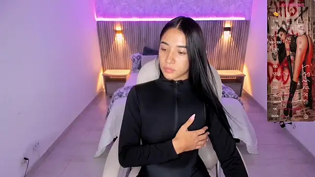 Snapshot of Antonella_Grayy chatting on 18, 2, 2025 Antonella Grayy online show from 18, 2, 2025