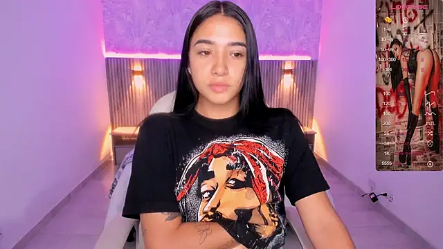 Snapshot of Antonella_Grayy chatting on 19, 2, 2025 Antonella Grayy online show from 19, 2, 2025
