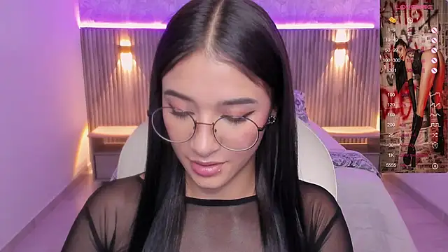 Snapshot of Antonella_Grayy chatting on 7, 3, 2025 Antonella Grayy online show from 7, 3, 2025