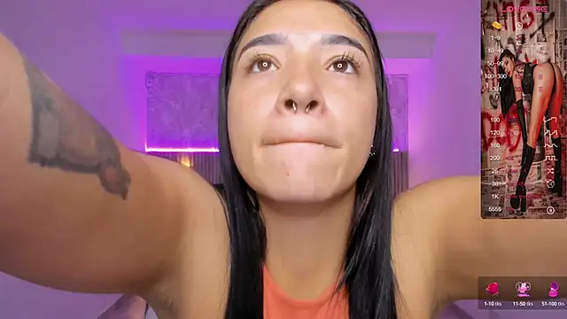 Snapshot of Antonella_Grayy chatting on 11, 3, 2025 Antonella Grayy online show from 11, 3, 2025