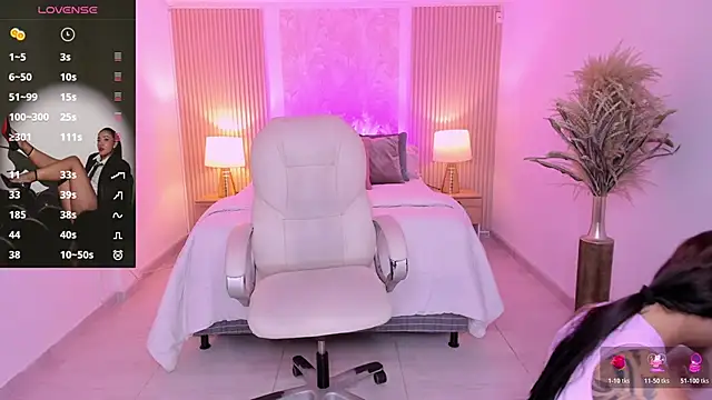 Snapshot of Antonella_Grayy chatting on 26, 11, 2025 Antonella Grayy online show from 26, 11, 2025