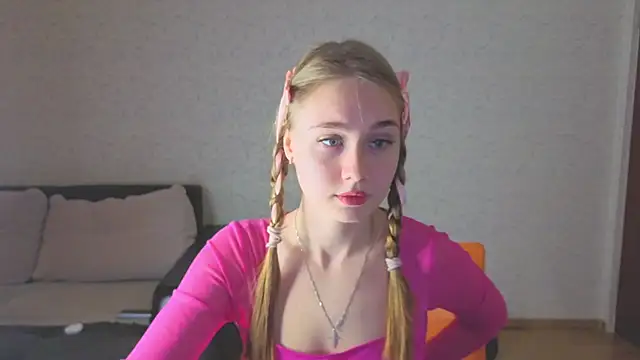 Snapshot of natali2550 chatting on 20, 11, 2025 natali2550 online show from 20, 11, 2025