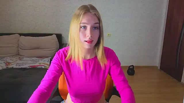 Snapshot of natali2550 chatting on 18, 12, 2025 natali2550 online show from 18, 12, 2025