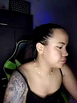 leila 22 online show from 2, 2, 2025