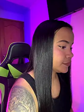 leila 22 online show from 29, 9, 2025