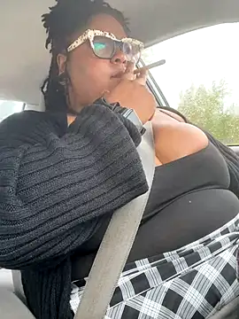 kweenxkarma online show from 9, 9, 2025