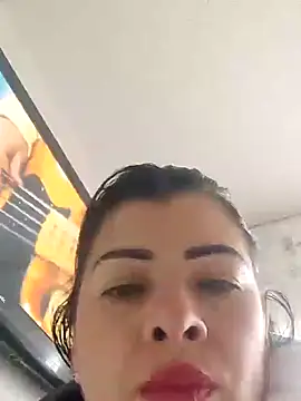 Snapshot of queen_fetish chatting on 3, 12, 2024 queen fetish online show from 3, 12, 2024