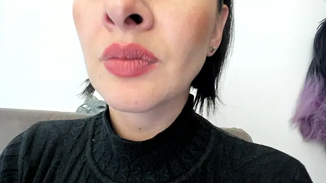 Snapshot of queen_fetish chatting on 13, 1, 2025 queen fetish online show from 13, 1, 2025