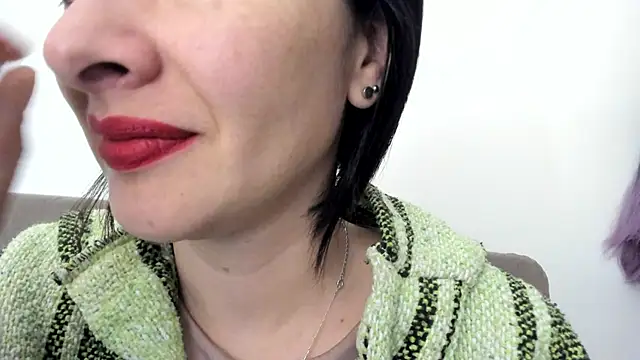 Snapshot of queen_fetish chatting on 17, 1, 2025 queen fetish online show from 17, 1, 2025