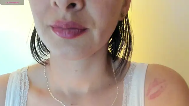 Snapshot of queen_fetish chatting on 10, 9, 2025 queen fetish online show from 10, 9, 2025