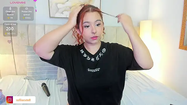 Snapshot of Atenea_cuteee chatting on 13, 11, 2025 Atenea cuteee online show from 13, 11, 2025