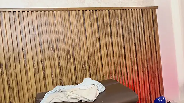 evelynjohnsoon online show from 23, 11, 2025