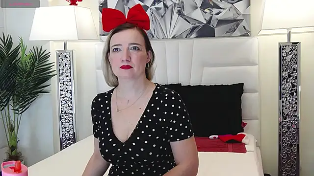 BarbieeAnn online show from 14, 12, 2024