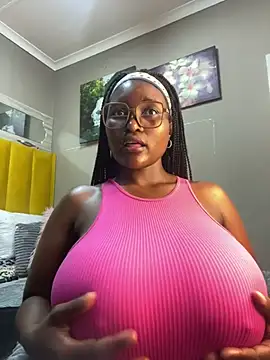 Snapshot of Bustygoddess32 chatting on 28, 1, 2025 Bustygoddess32 online show from 28, 1, 2025