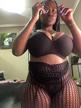 Snapshot of Bustygoddess32 chatting on 3, 2, 2025 Bustygoddess32 online show from 3, 2, 2025