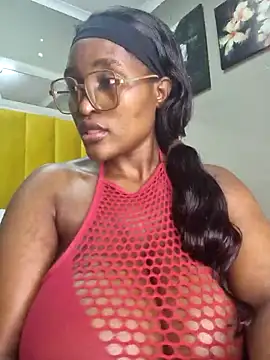 Snapshot of Bustygoddess32 chatting on 28, 2, 2025 Bustygoddess32 online show from 28, 2, 2025