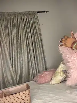 Snapshot of Bustygoddess32 chatting on 18, 12, 2025 Bustygoddess32 online show from 18, 12, 2025