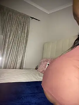 Snapshot of Bustygoddess32 chatting on 21, 12, 2025 Bustygoddess32 online show from 21, 12, 2025