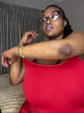 Snapshot of Bustygoddess32 chatting on 14, 2, 2026 Bustygoddess32 online show from 14, 2, 2026