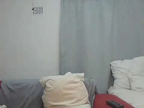 Sexxybella27 online show from 16, 12, 2025