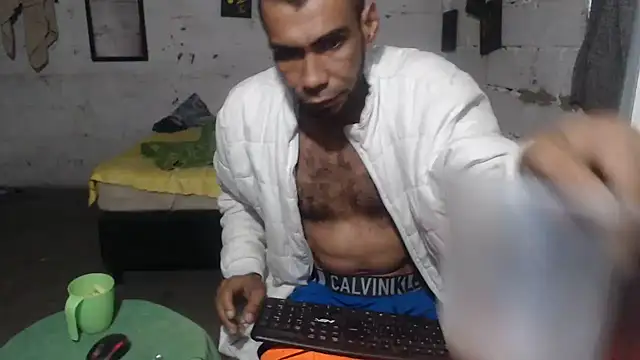 Snapshot of erik_alexander chatting on 20, 11, 2025 erik alexander online show from 20, 11, 2025