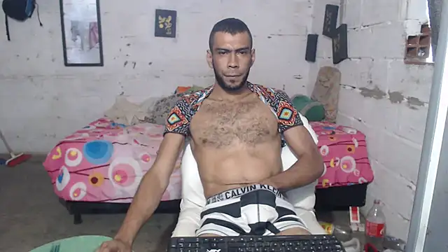 Snapshot of erik_alexander chatting on 21, 11, 2025 erik alexander online show from 21, 11, 2025