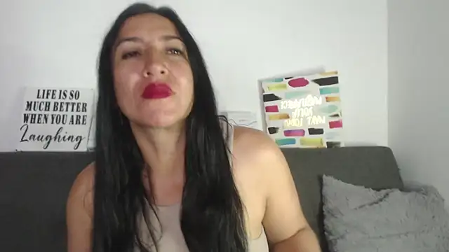 missbella1 online show from 18, 12, 2024