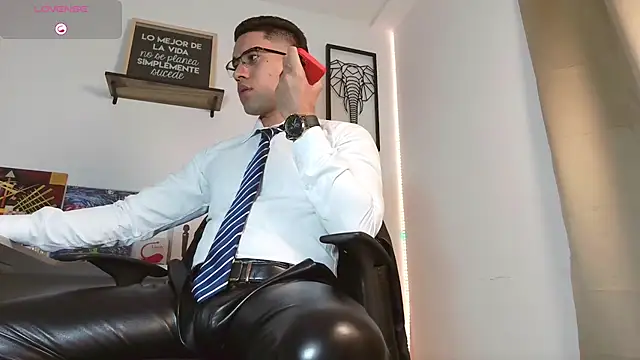 Snapshot of Thonydupont chatting on 26, 10, 2025 Thonydupont online show from 26, 10, 2025