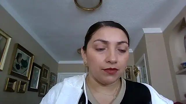 claudia online show from 6, 4, 2026