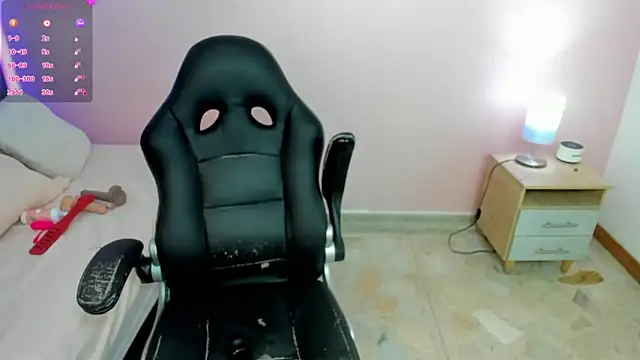 julieth love  online show from 2, 6, 2026