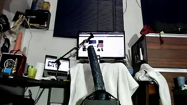 Snapshot of flex_cam chatting on 9, 9, 2025 flex cam online show from 9, 9, 2025