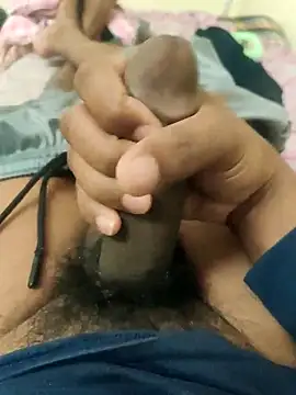 Snapshot of Rajupink_21 chatting on 5, 12, 2025 Rajupink 21 online show from 5, 12, 2025