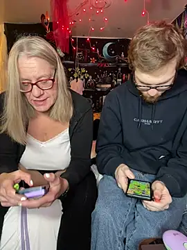 TrenaAnne online show from 9, 2, 2026