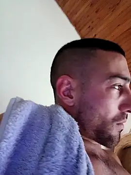 Snapshot of sebasxx97 chatting on 13, 12, 2025 sebasxx97 online show from 13, 12, 2025