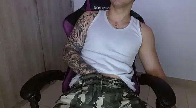 Sisoyalejo420 online show from 3, 1, 2025