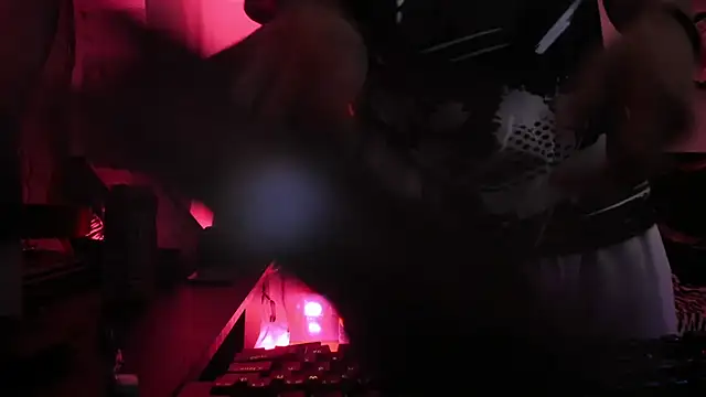 Snapshot of Sisoyalejo420 chatting on 2, 12, 2025 Sisoyalejo420 online show from 2, 12, 2025