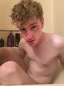 Snapshot of CreamyAustin chatting on 22, 9, 2025 CreamyAustin online show from 22, 9, 2025