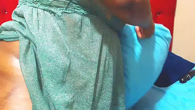 EBONY WILD ASS online show from 1, 2, 2025