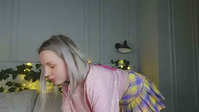 Beatrica Klein online show from 22, 3, 2025