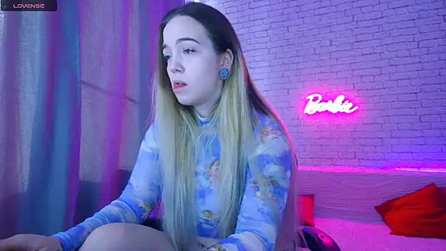 -Stacyy- online show from 1, 11, 2025