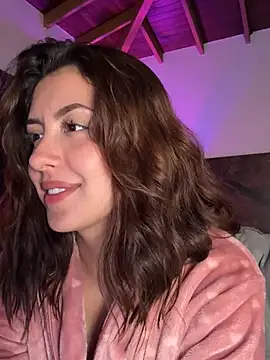 EmaSaenz online show from 25, 2, 2025