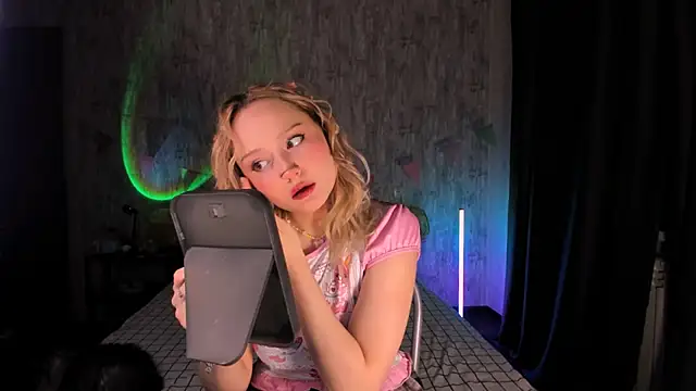 Snapshot of MariaMango chatting on 11, 2, 2025 MariaMango online show from 11, 2, 2025