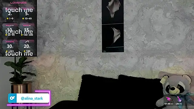 Snapshot of alina_stark chatting on 7, 3, 2025 alina stark online show from 7, 3, 2025