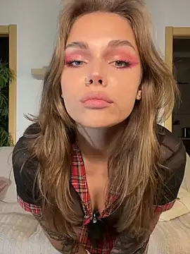 Snapshot of HumbleJess chatting on 5, 10, 2025 HumbleJess online show from 5, 10, 2025