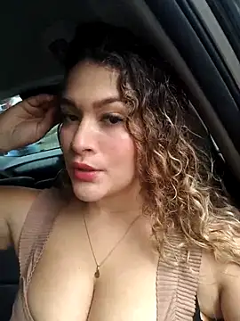 Snapshot of Sara_smiiith211 chatting on 1, 12, 2025 Sara smiiith211 online show from 1, 12, 2025