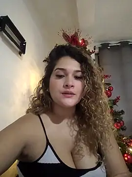 Snapshot of Sara_smiiith211 chatting on 5, 12, 2025 Sara smiiith211 online show from 5, 12, 2025