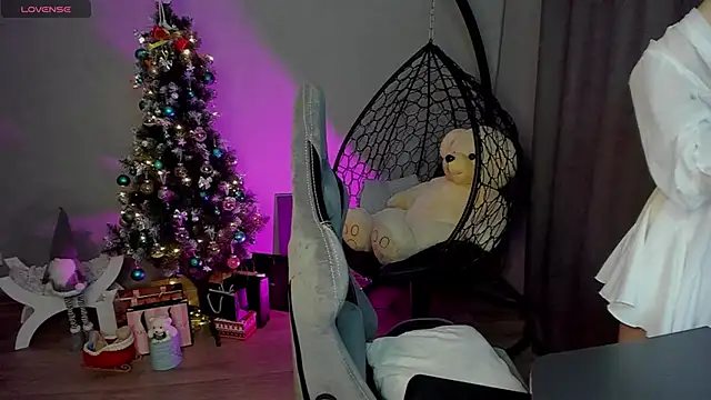 Snapshot of lily_williamss chatting on 10, 1, 2025 lily williamss online show from 10, 1, 2025